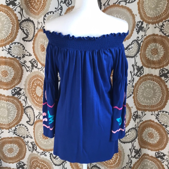 Embroidered off the shoulder dress - Picture 6 of 6